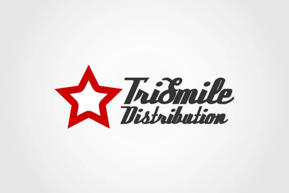 TriSmile Distribution logo